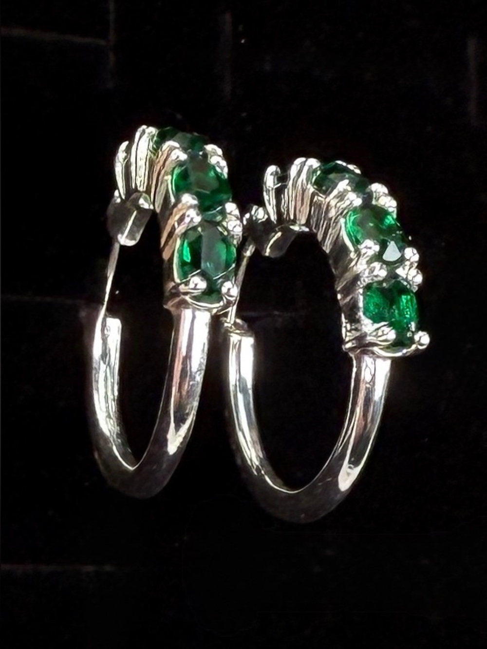 Beautiful Green Silvertone Hoop Pierced Earrings
